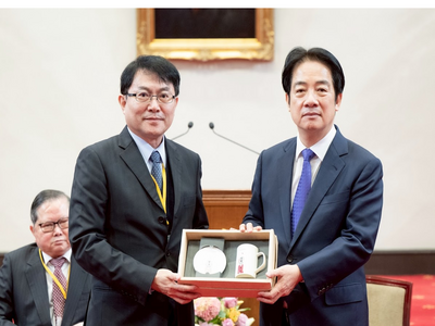 恭賀!黃聰龍特聘教授榮獲「國際學術創新金鑽獎」